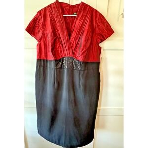 Holiday Dress Black &‎ Red Women Size W18 Midi Length V-Neck